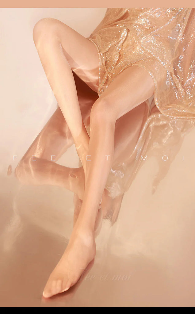 High-Density Matte Anti-Snag Crotchless Pantyhose